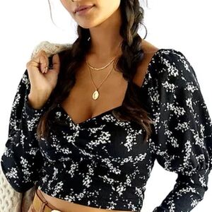 Anthropologie 𖤓 Black Floral Ruched Sweetheart Blouse.